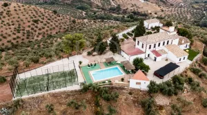 Casa de turismo rural con olivar en Córdoba