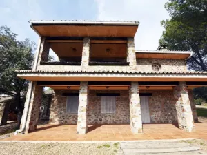 Terreno con Casa a orillas del embalse Cíjara