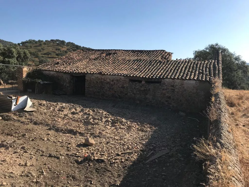 Se vende maravillosa finca de 18 hectáreas. PARQUE NATURAL SIERRA DE ARACENA Y PICOS DE AROCHE