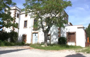 Finca masia noble, bodega y viñedo en Penedès