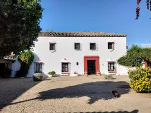 Gran cortijo con tierras de regadio