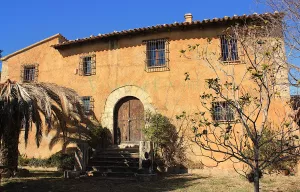 Masia rural con terreno en Barcelona