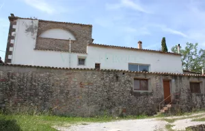 Finca masia noble, bodega y viñedo en Penedès