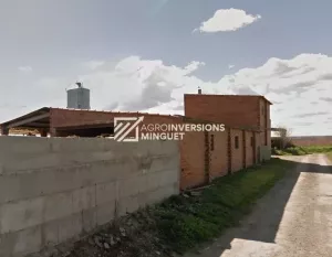 Vendo granja con capacidad para 100 terneros