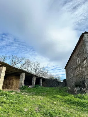 Dehesa con edificación en el norte de Cáceres