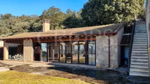 Exclusiva finca con chalet en venta en Huesca