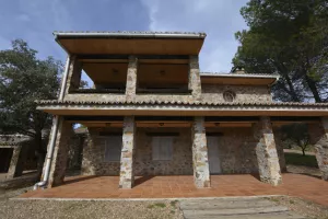 Terreno con Casa a orillas del embalse Cíjara