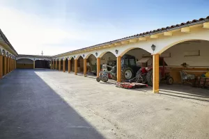 FINCA HIPICA DE LUJO EN BARCELONA